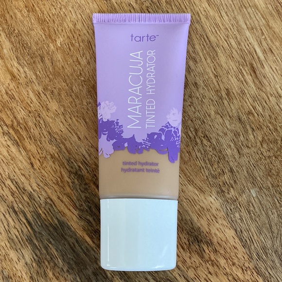 tarte maracuja tinted hydrator - Picture 2 of 5
